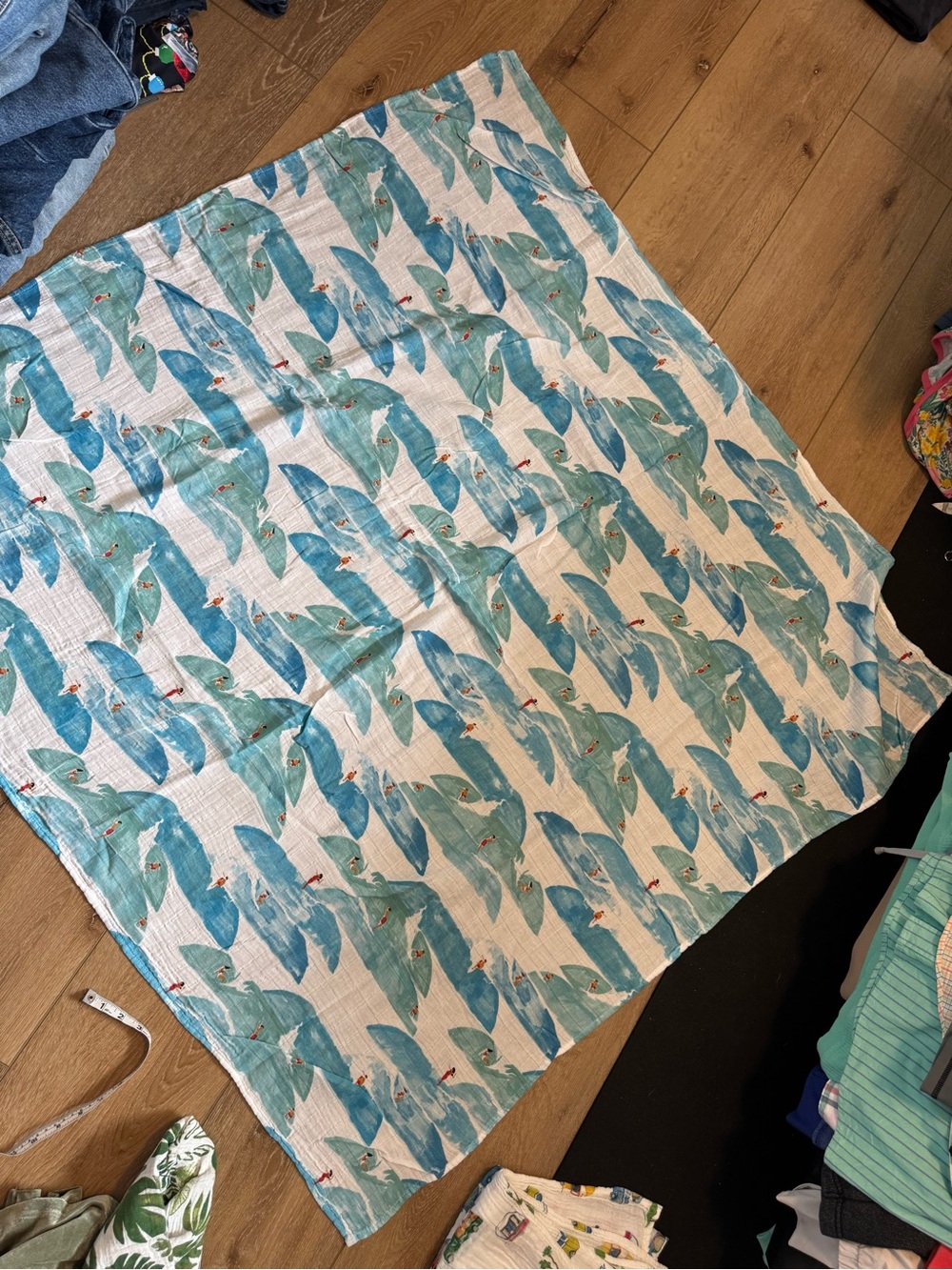 Little Unicorn muslin baby blanket Surfer & Waves pattern